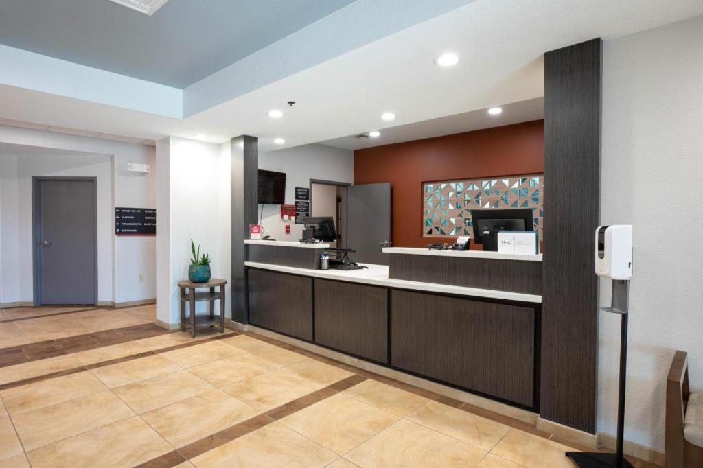 Candlewood Suites Saint Joseph By Ihg Exterior photo