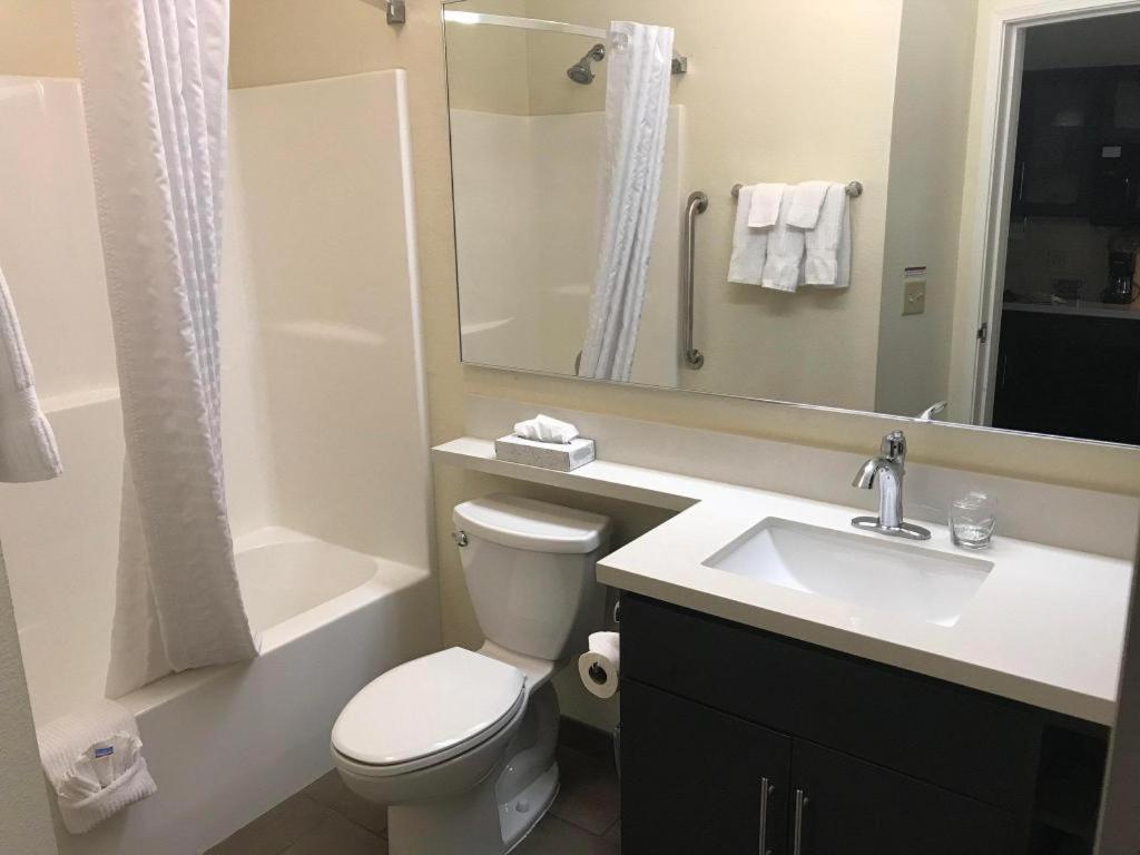Candlewood Suites Saint Joseph By Ihg Exterior photo