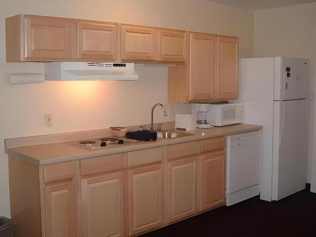 Candlewood Suites Saint Joseph By Ihg Exterior photo